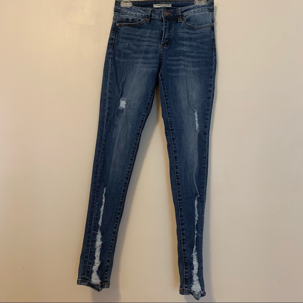 Women blue jeans distressed ripped size 7 skinny